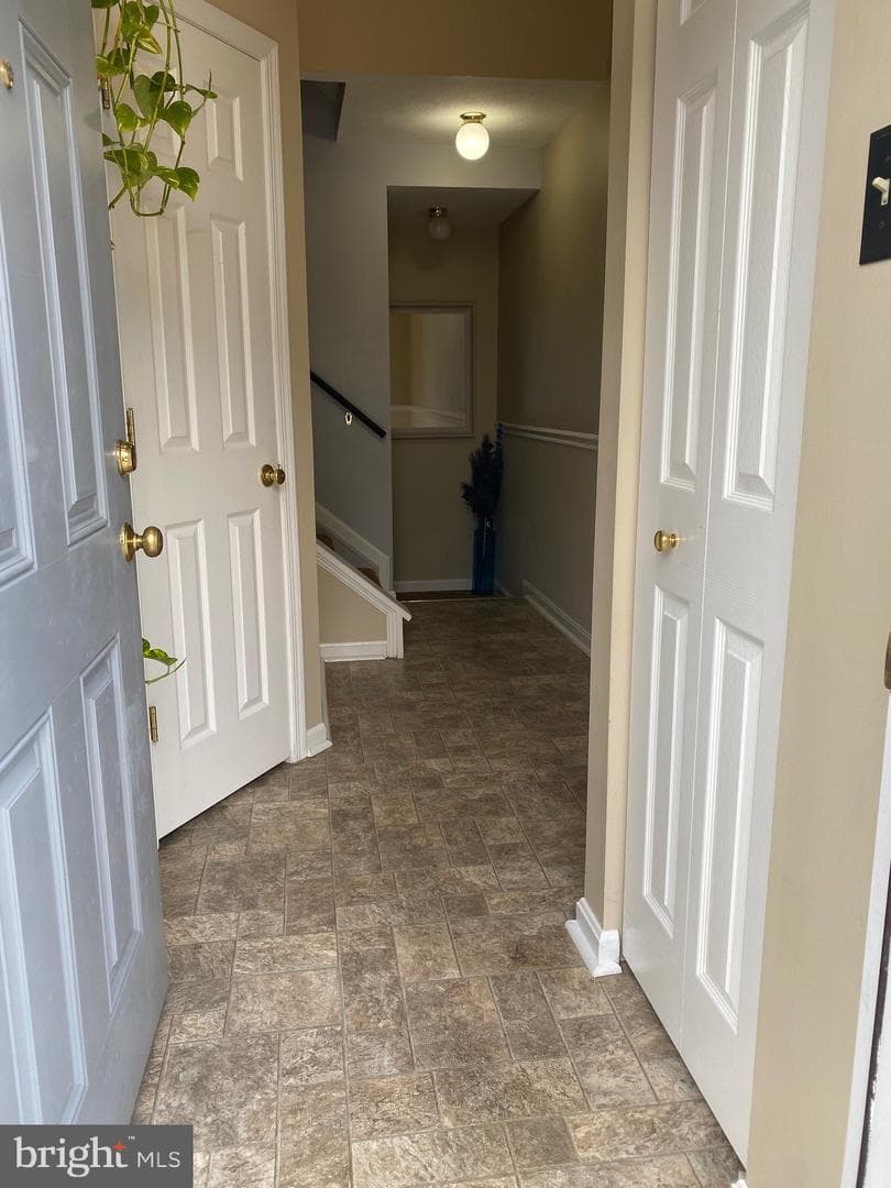 1174 Heathfield Road photo 3