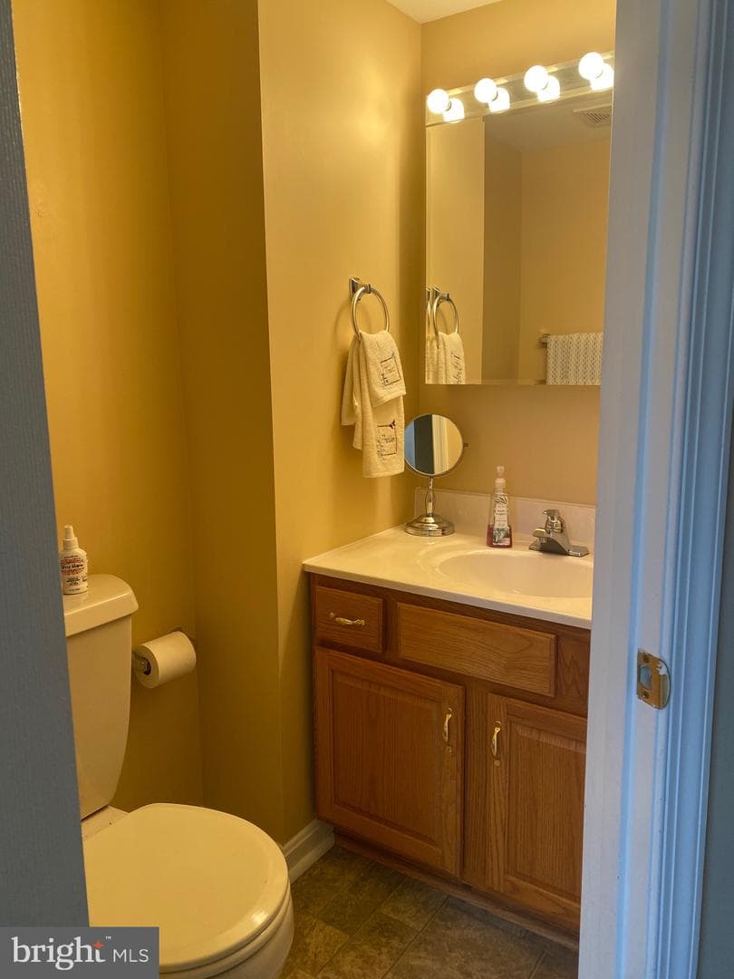 1174 Heathfield Road photo 4