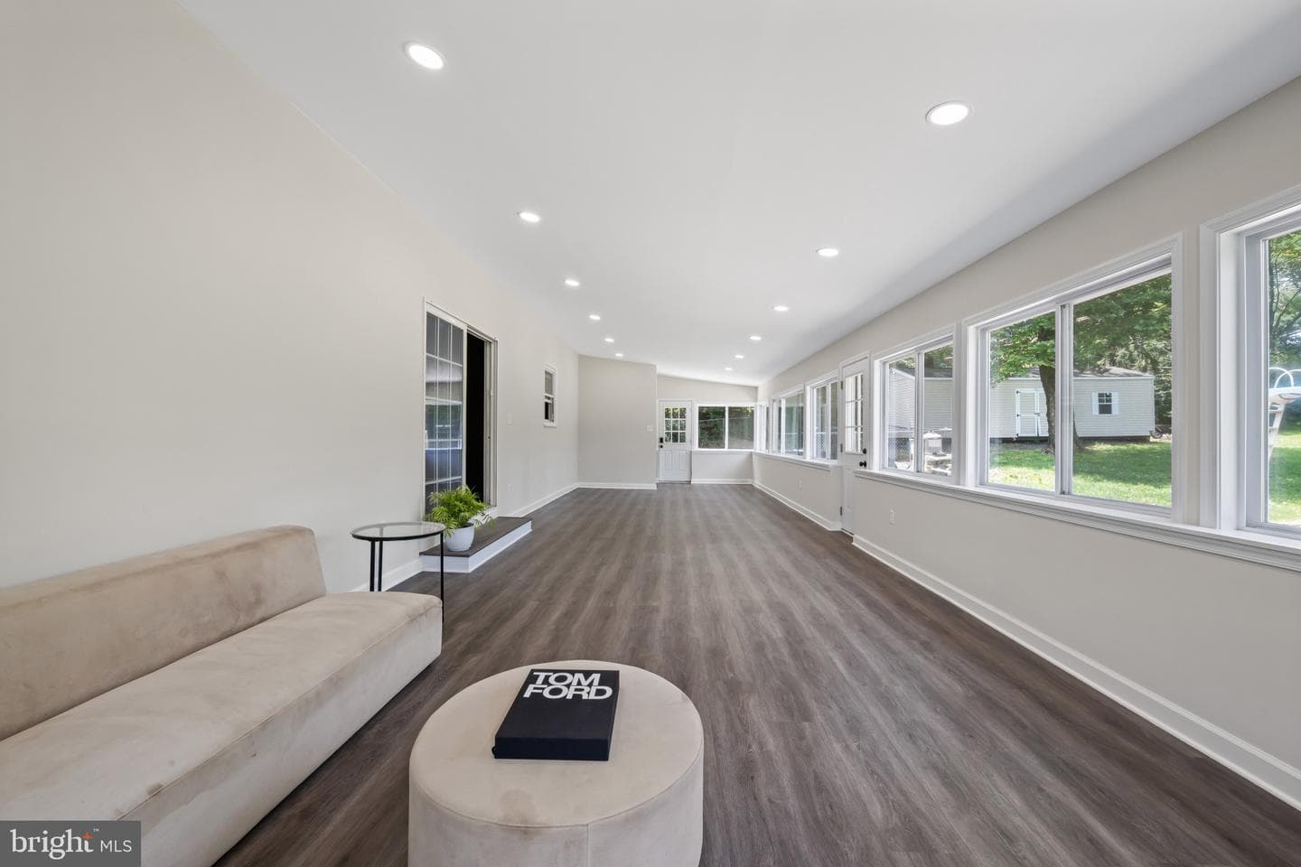 108 Taft Terrace photo 14