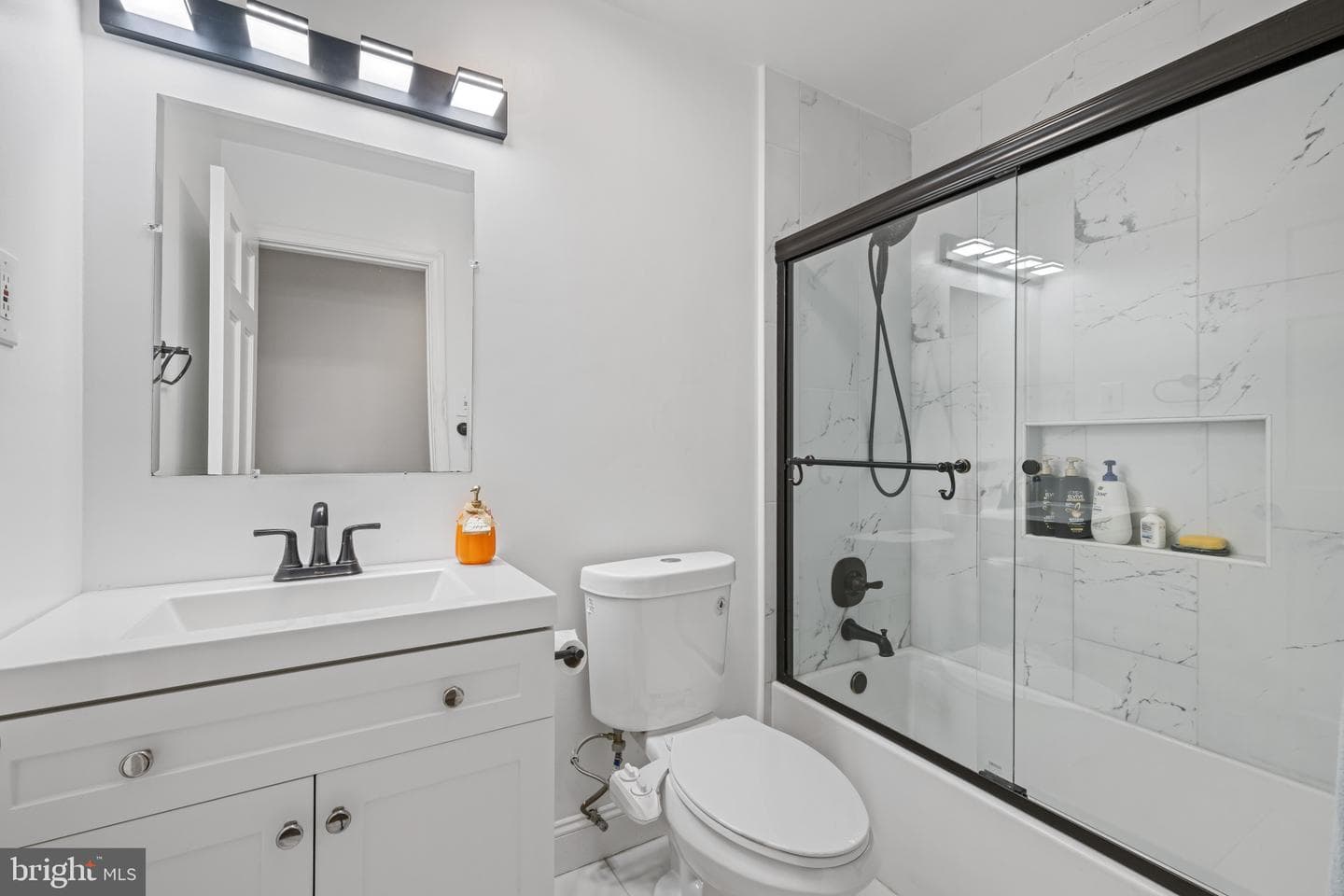 108 Taft Terrace photo 23