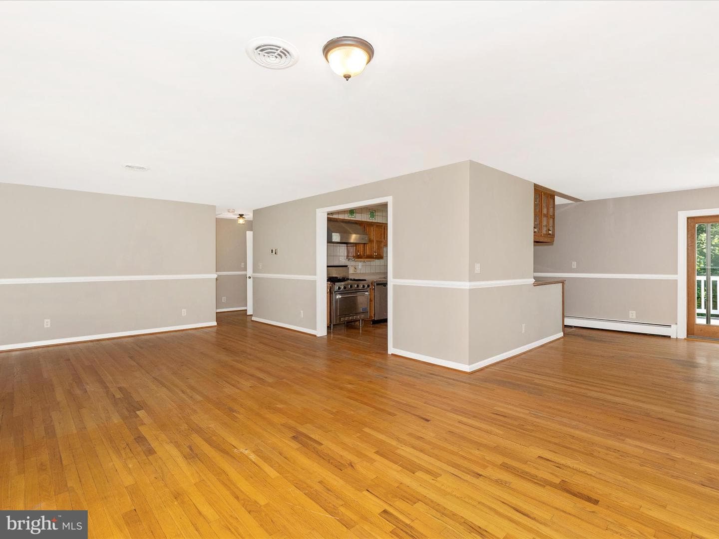 4431 Cherry Tree Lane photo 17