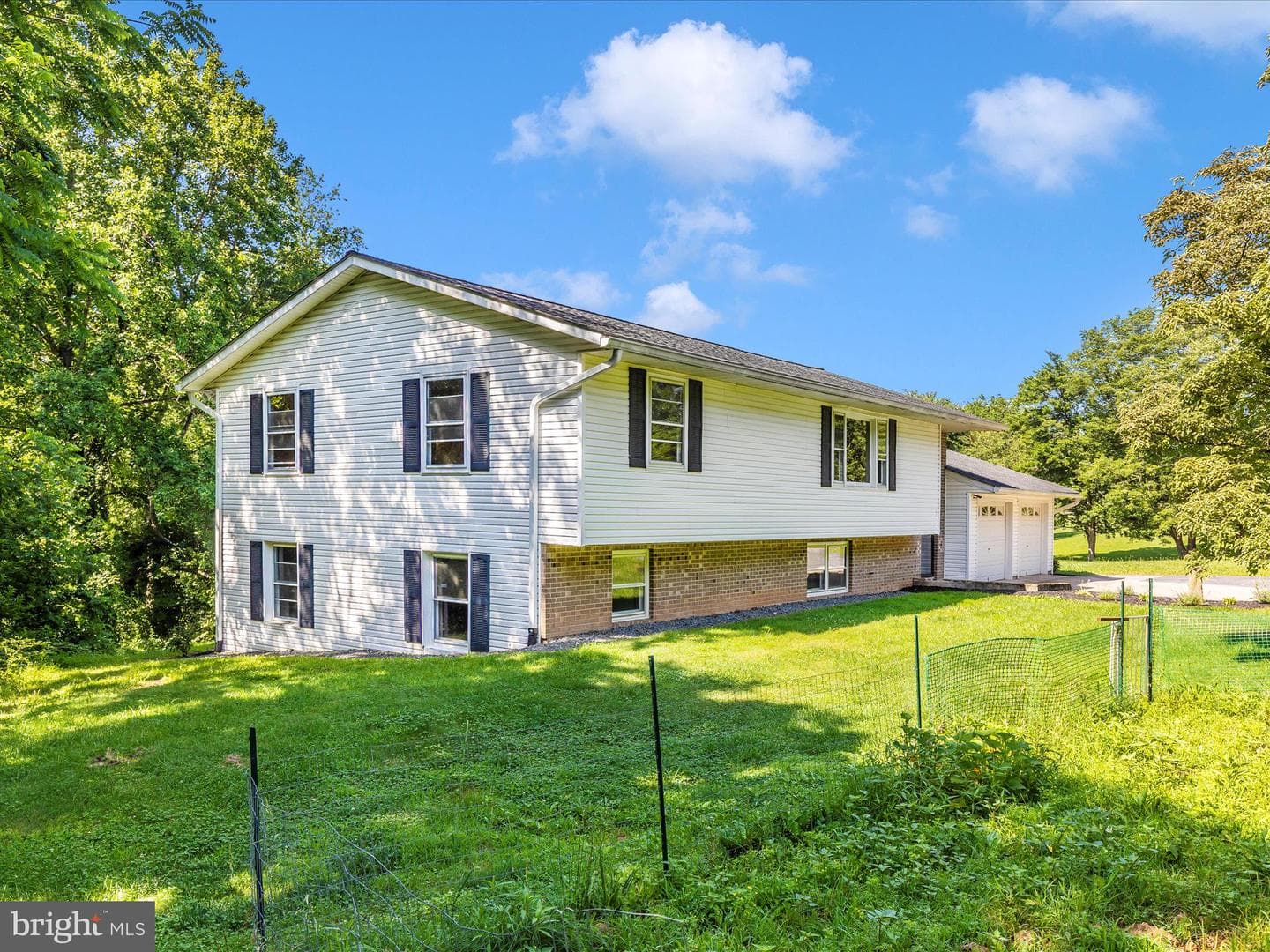 4431 Cherry Tree Lane photo 39