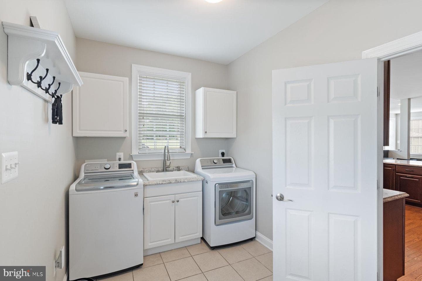 3270 Greenway Drive photo 13