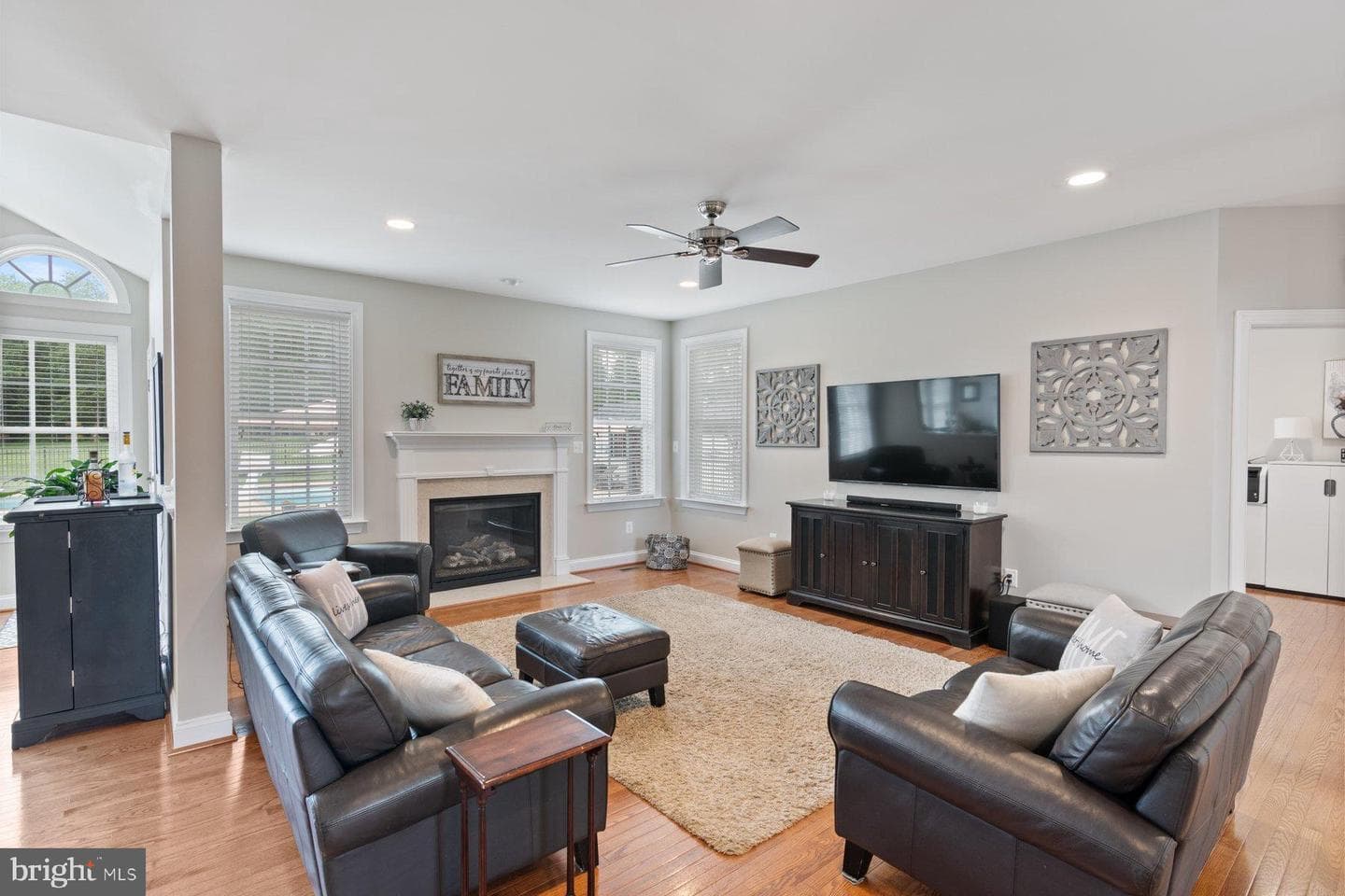 3270 Greenway Drive photo 3