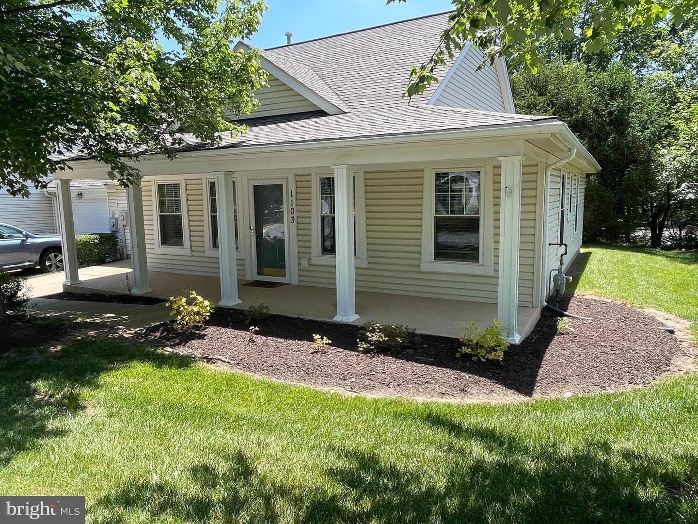 1103 Jousting Way