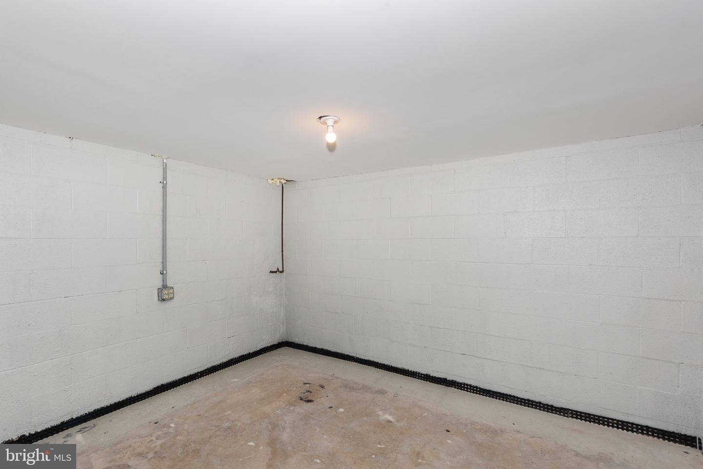 1315 Hillcrest Street photo 25