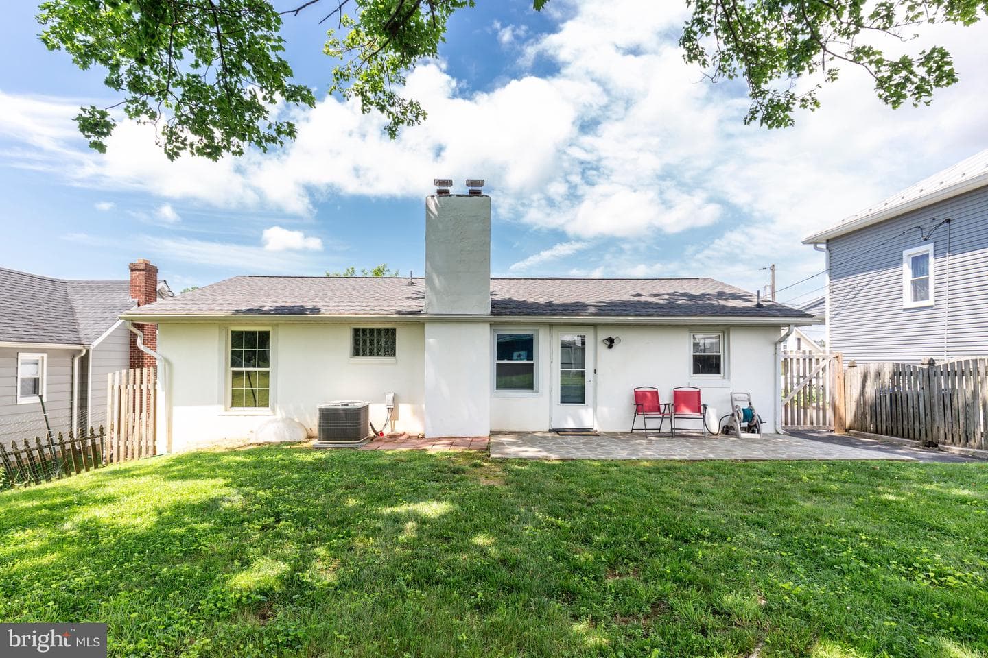 1315 Hillcrest Street photo 3