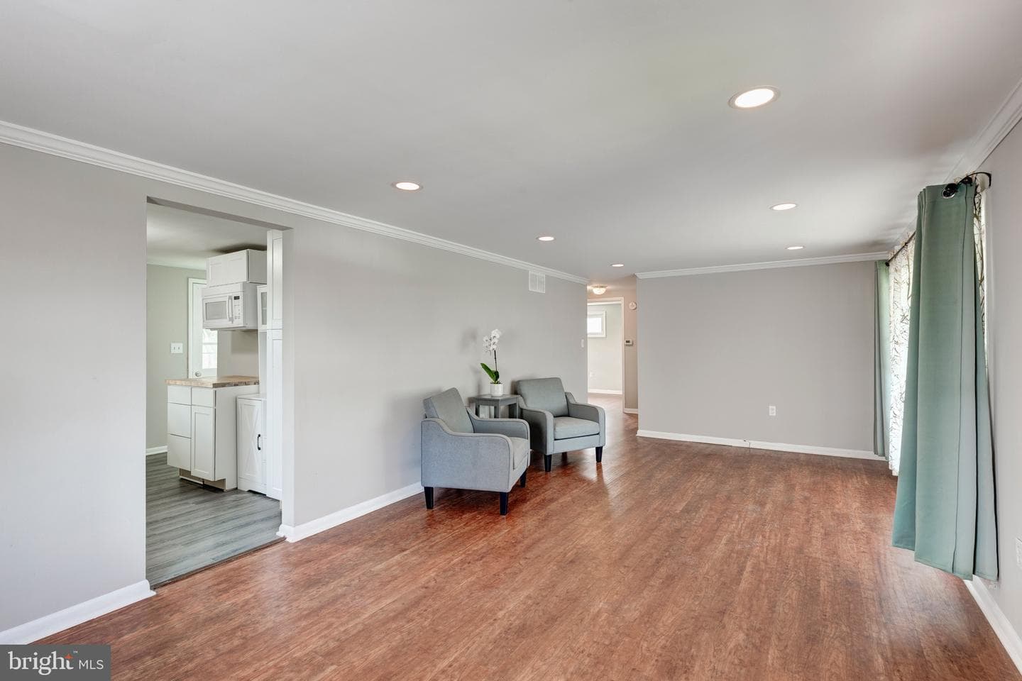 1315 Hillcrest Street photo 6