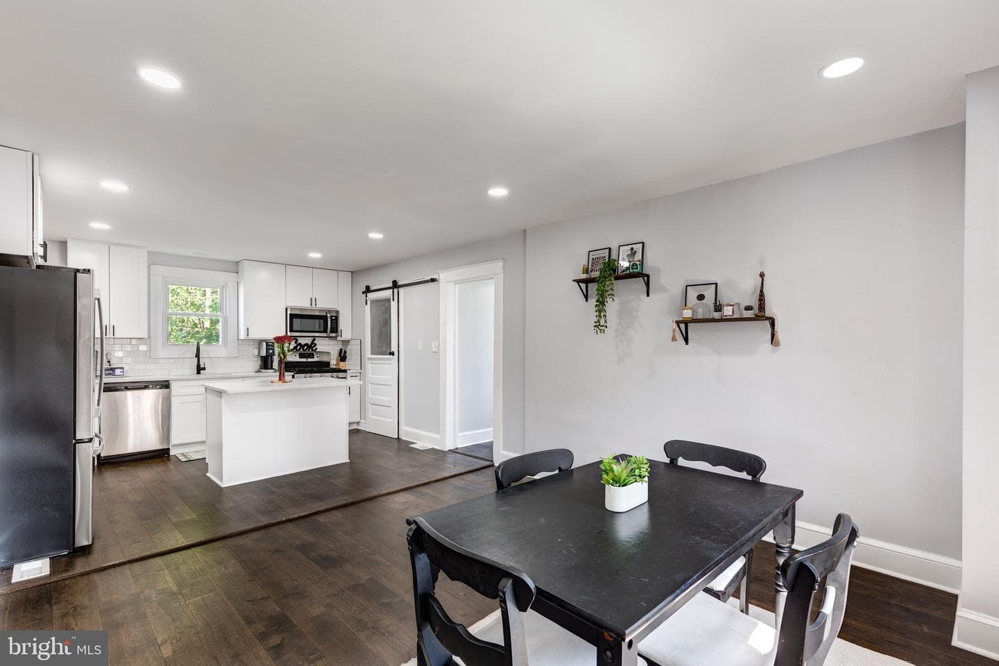 7 Hersh Avenue photo 13