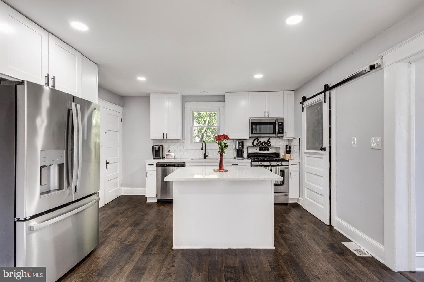 7 Hersh Avenue photo 16