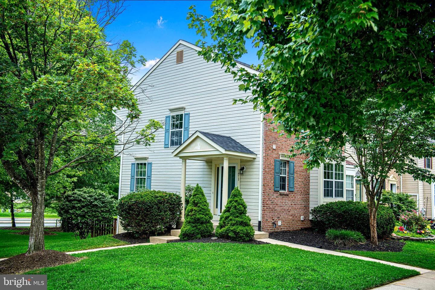 1471 4 Point Court #1 photo 4