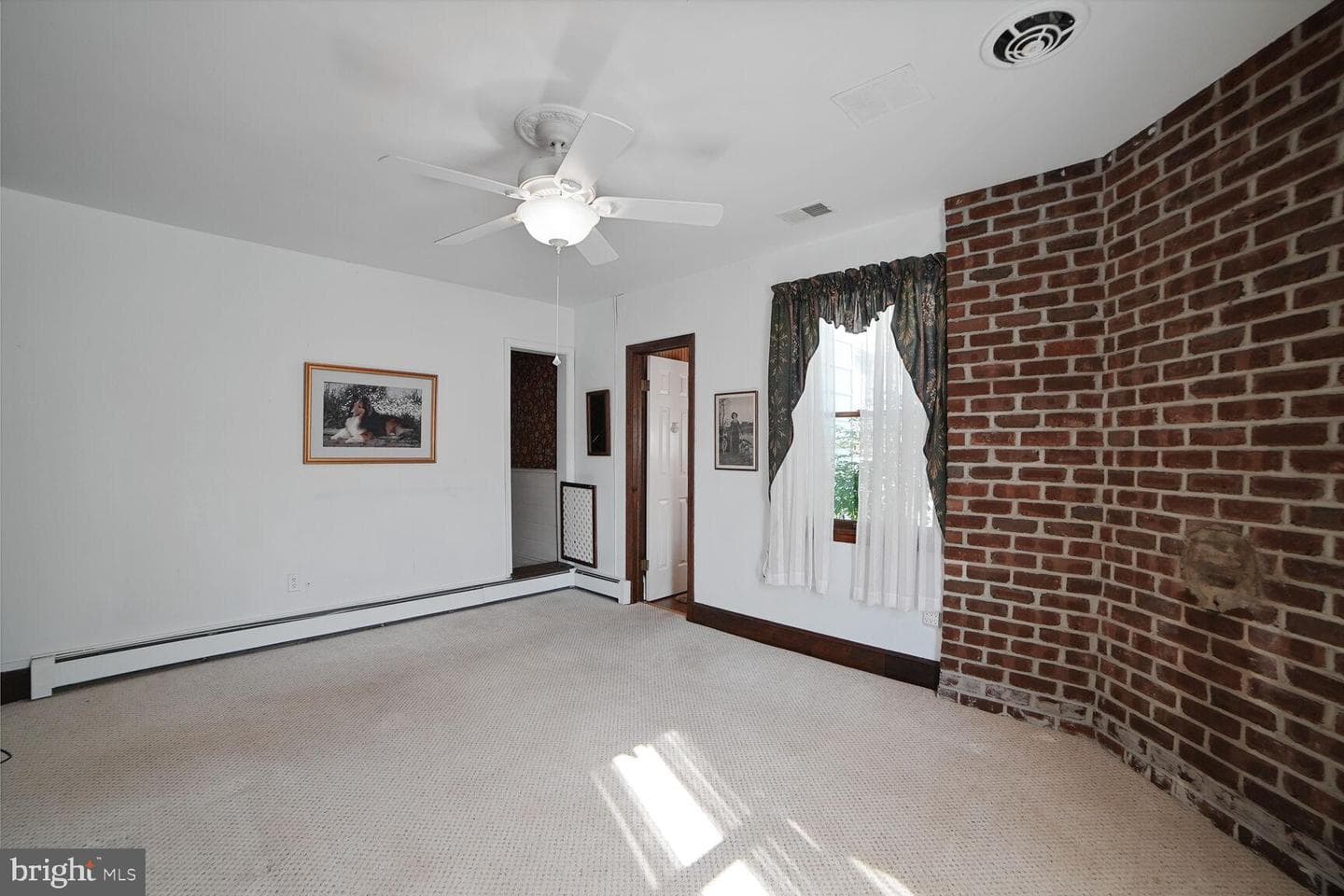 110 Schoolhouse Road photo 10
