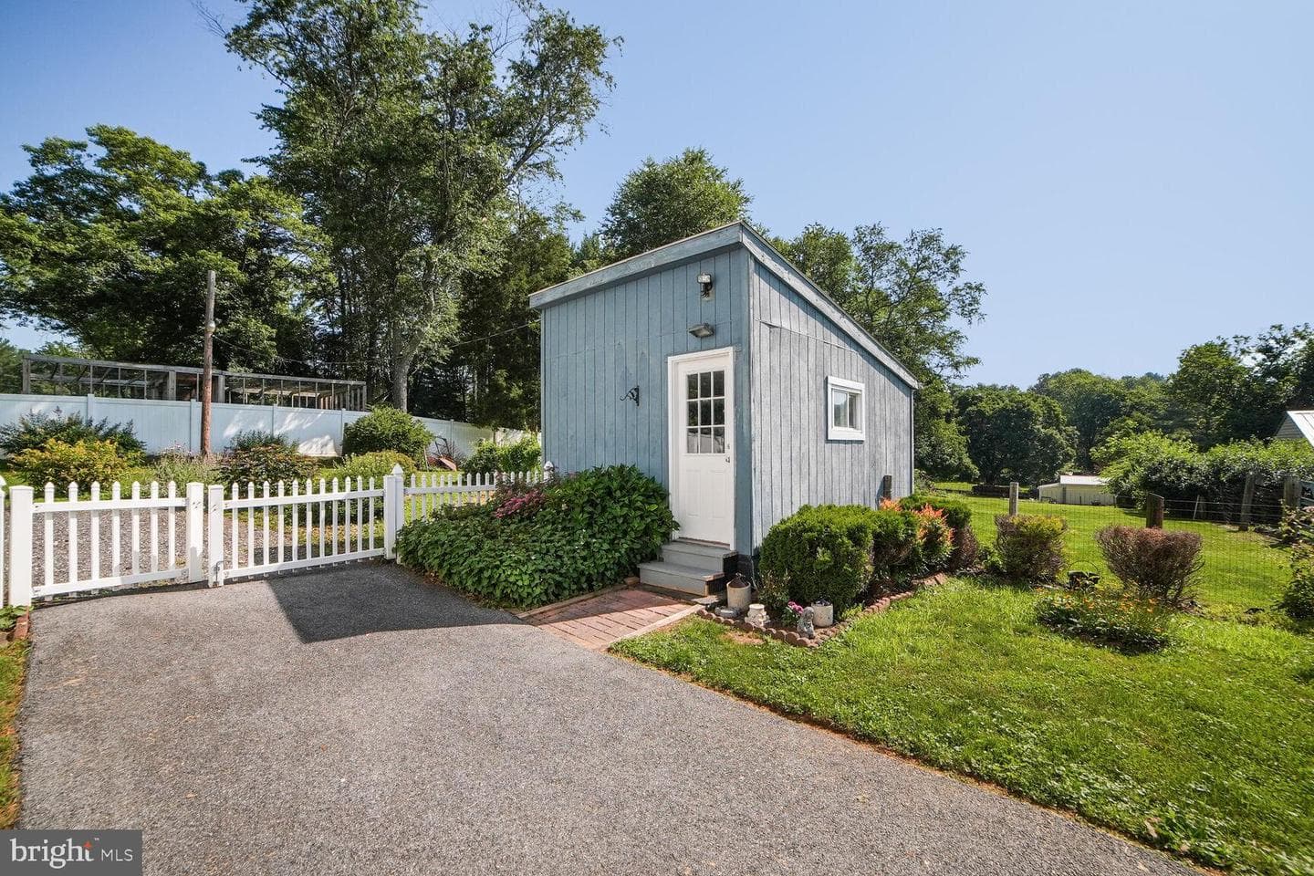 110 Schoolhouse Road photo 22