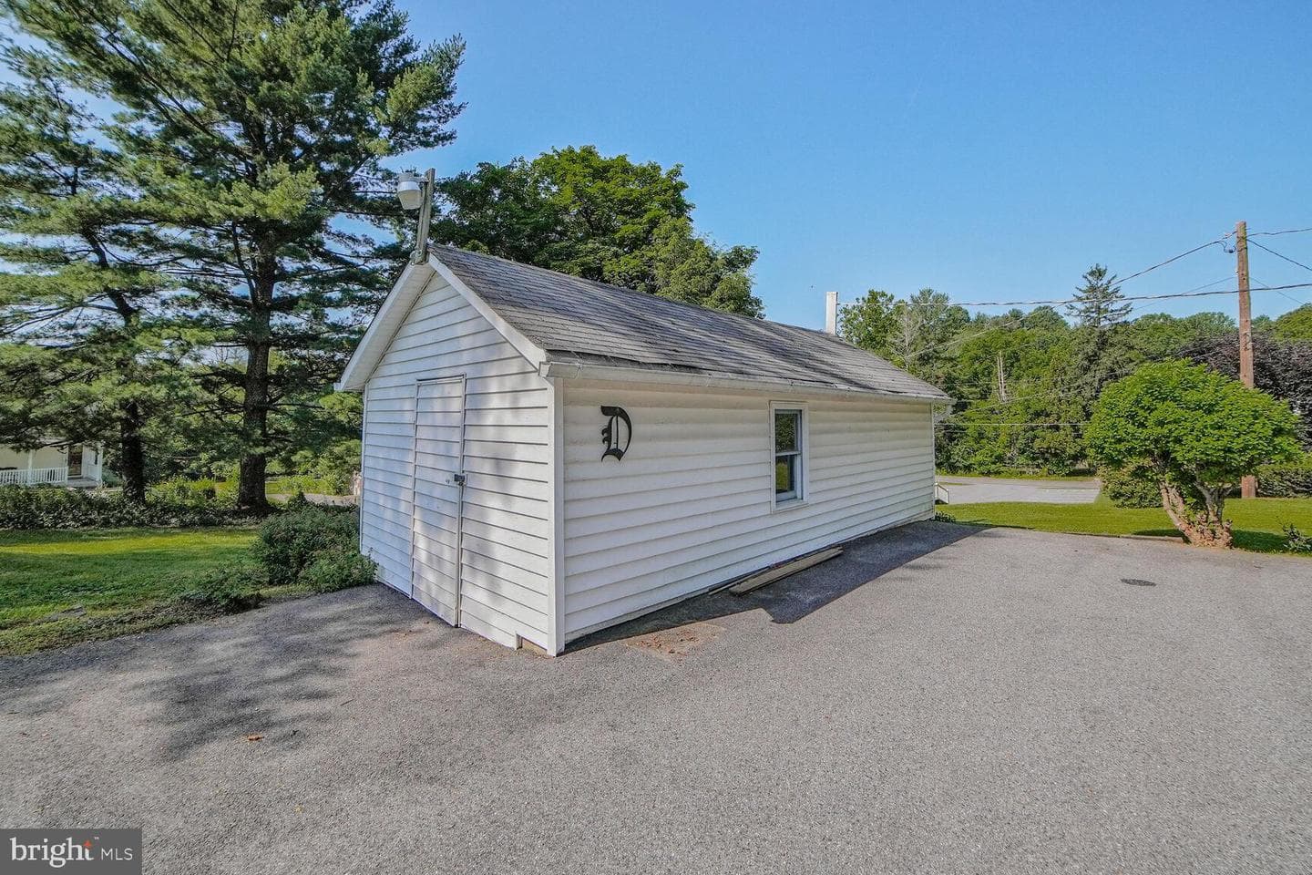 110 Schoolhouse Road photo 23