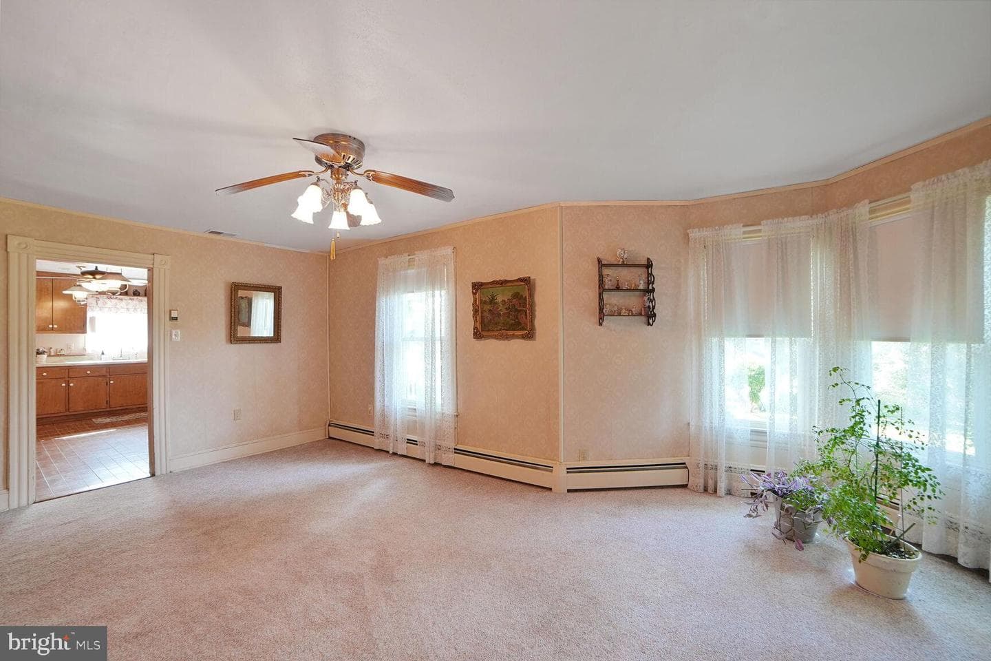 110 Schoolhouse Road photo 4