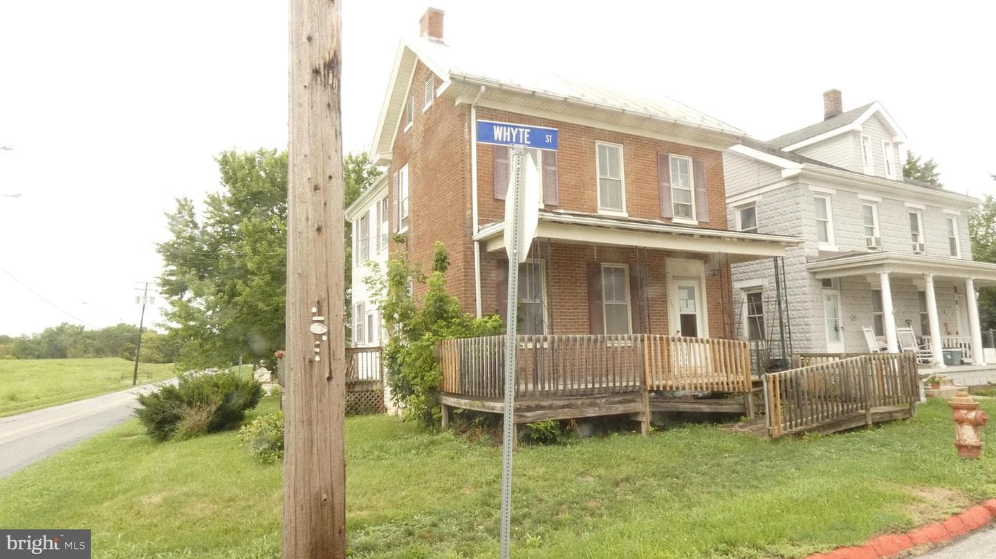 20 S Whyte St photo 2