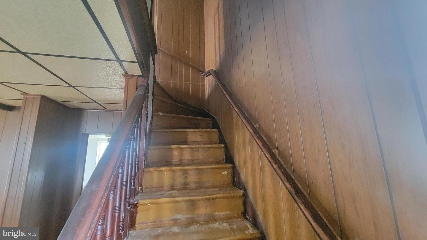 20 S Whyte St photo 8