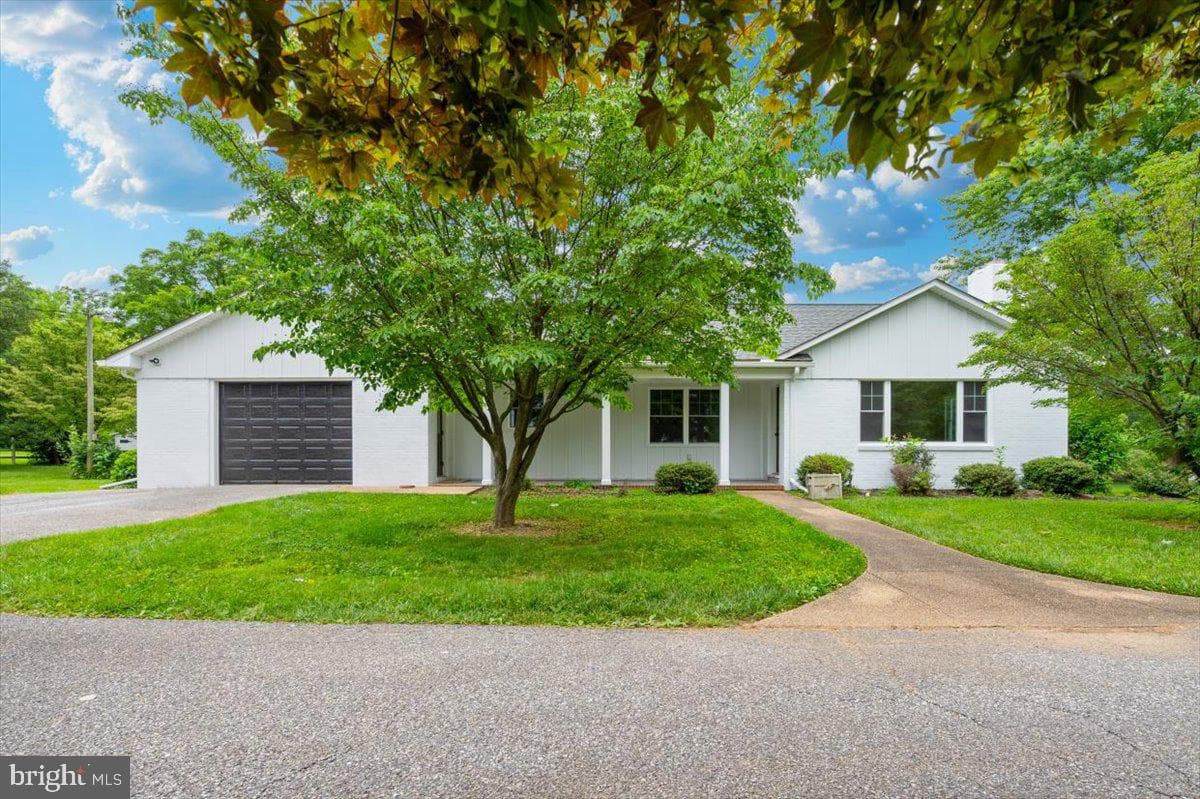 1802 Ridge Road photo 1