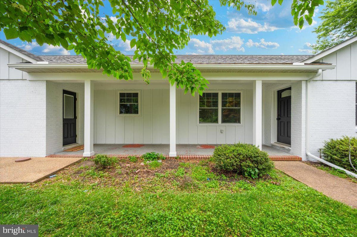 1802 Ridge Road photo 2