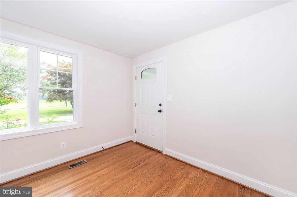 1802 Ridge Road photo 3