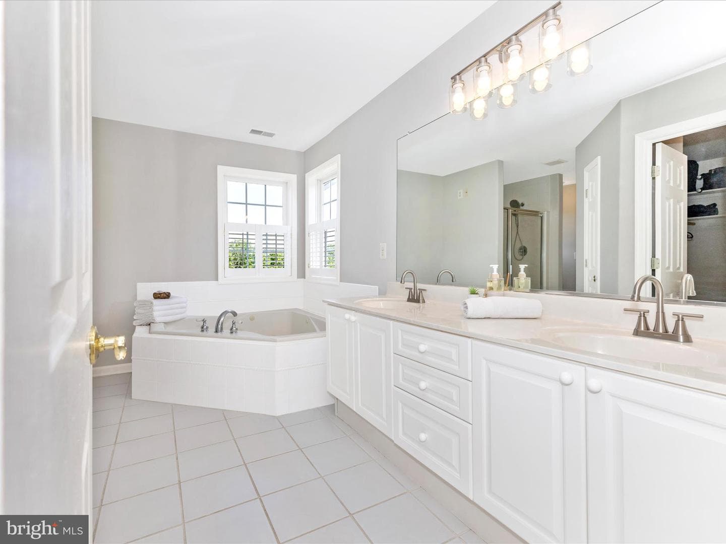 7307 Woodbine Road photo 41