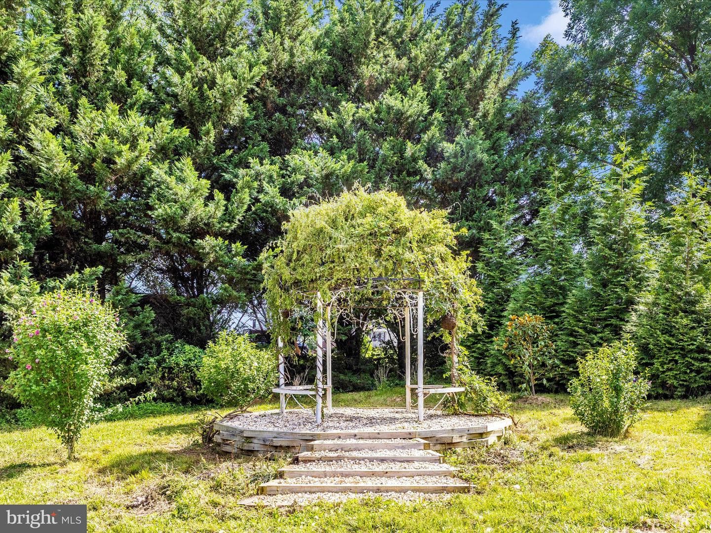 7307 Woodbine Road photo 55