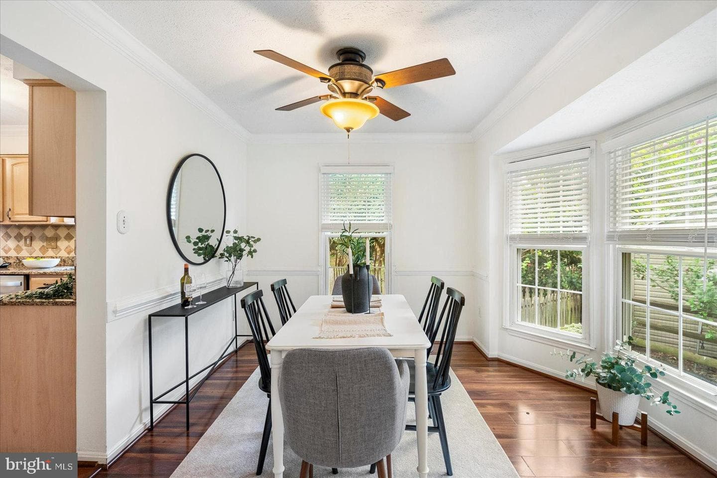 1697 King Richard Road photo 3
