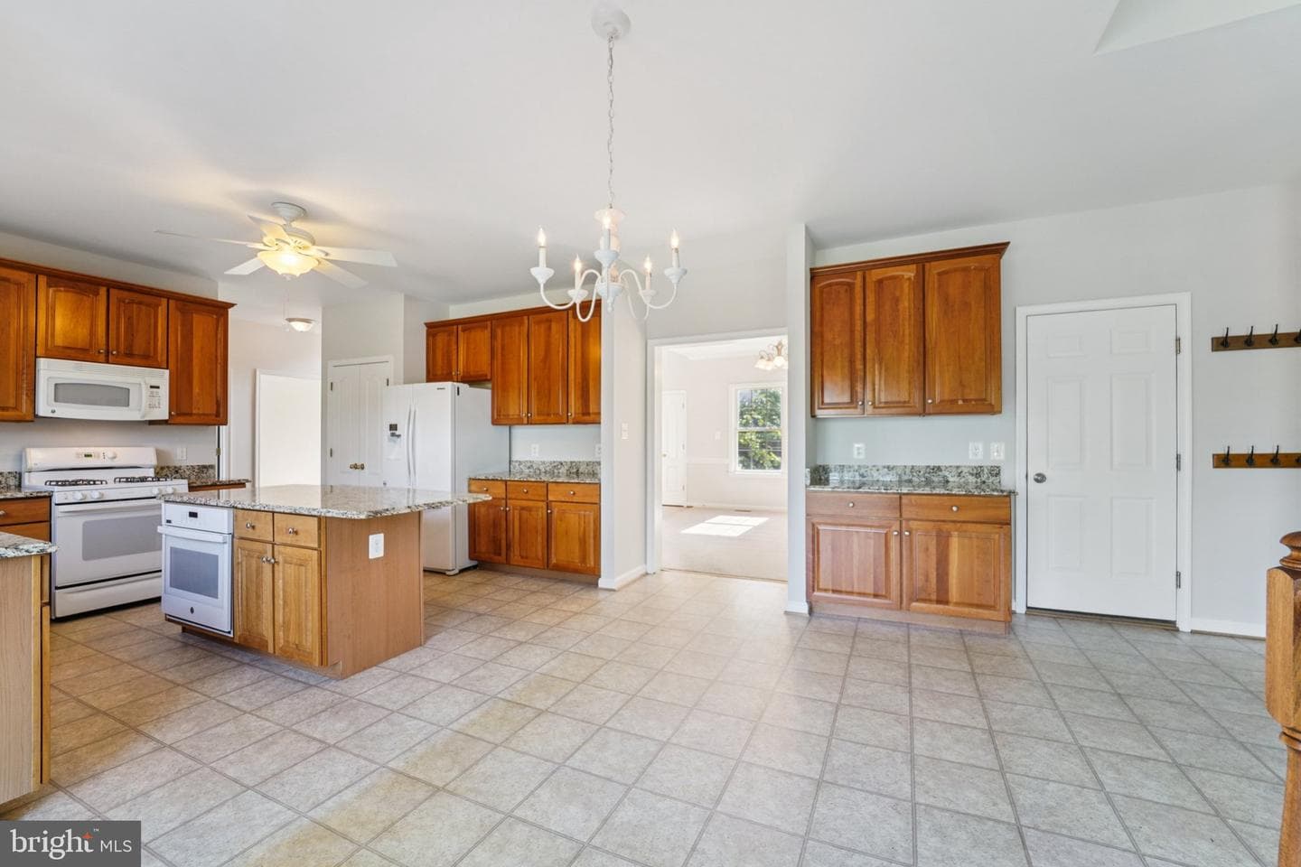 1308 Scotch Heather Avenue photo 11