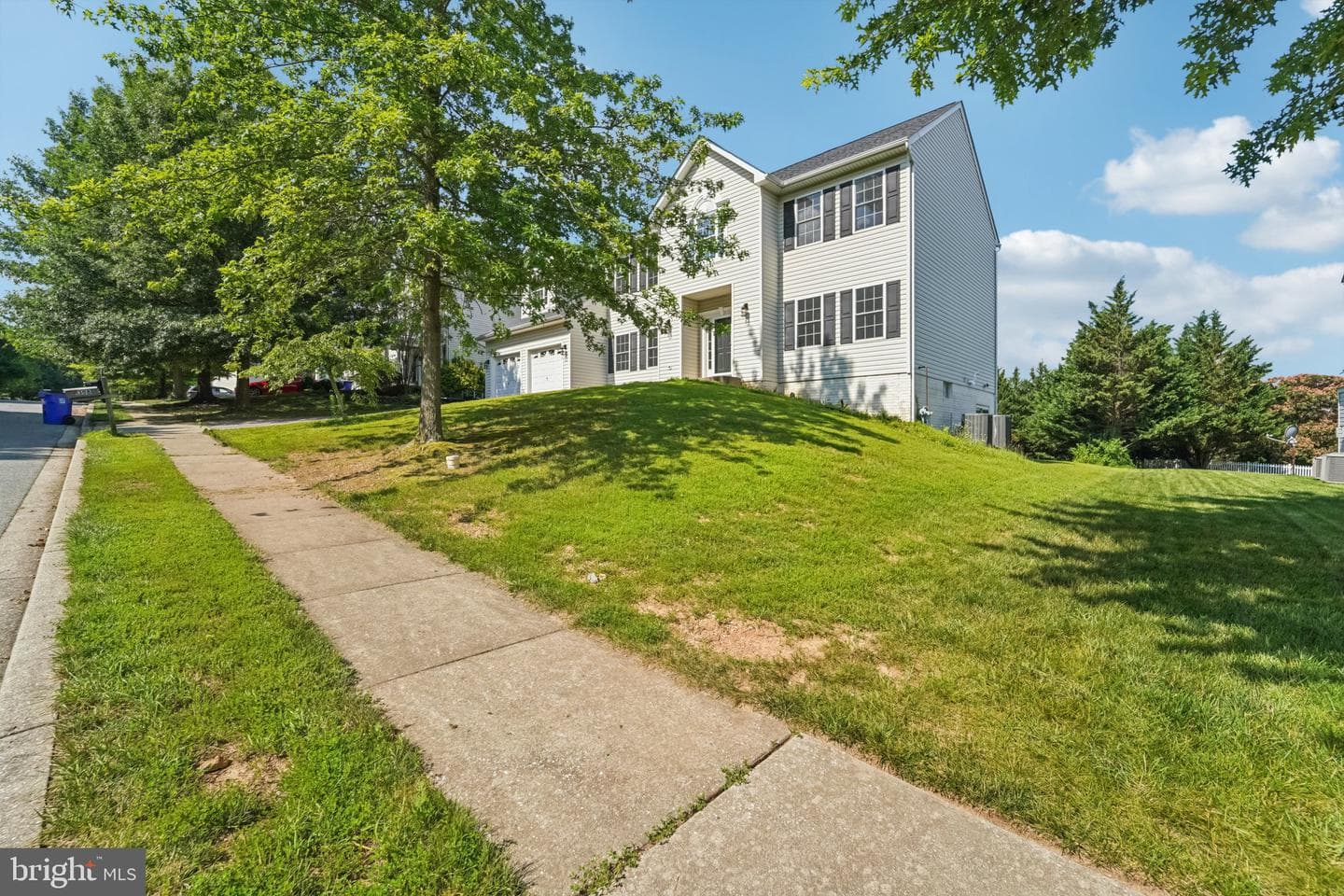 1308 Scotch Heather Avenue photo 2