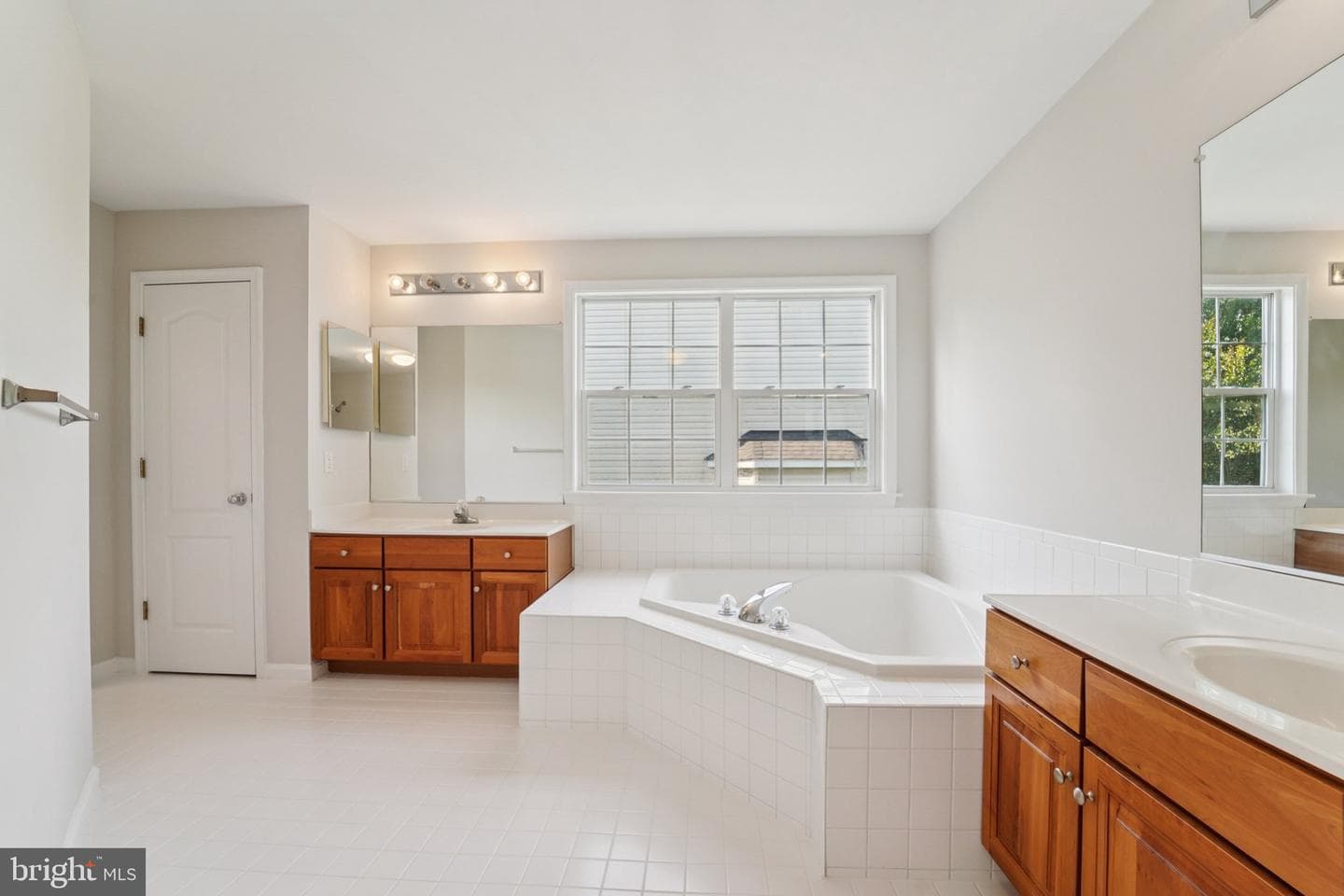 1308 Scotch Heather Avenue photo 24