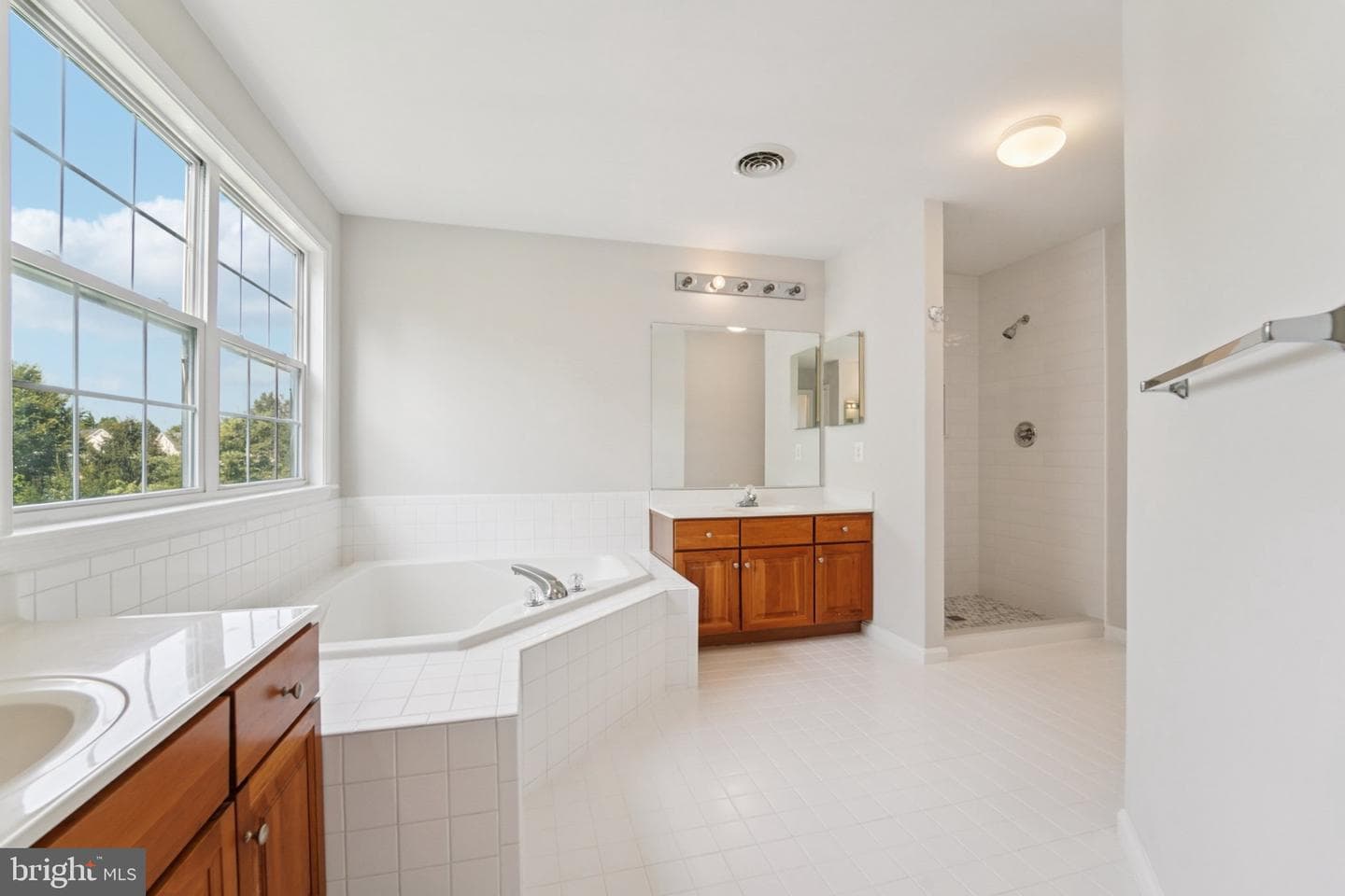 1308 Scotch Heather Avenue photo 25