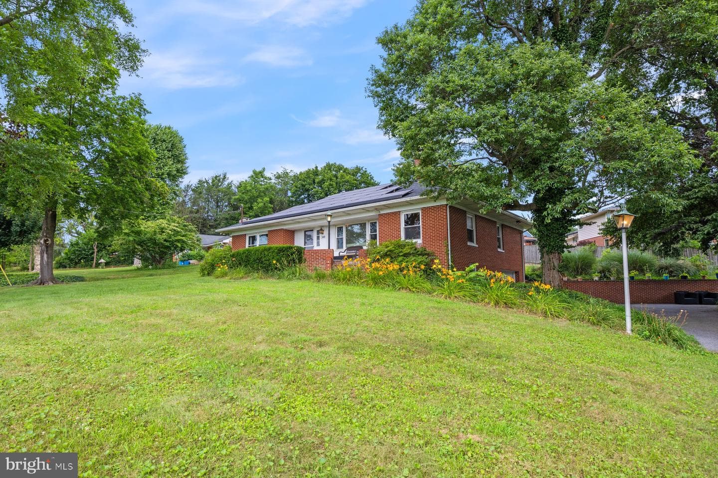 340 Mary Avenue photo 2