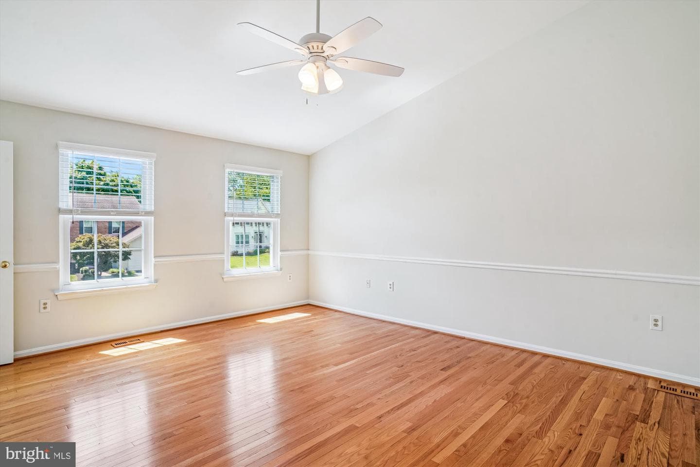 1406 Copper Beech Ct photo 29