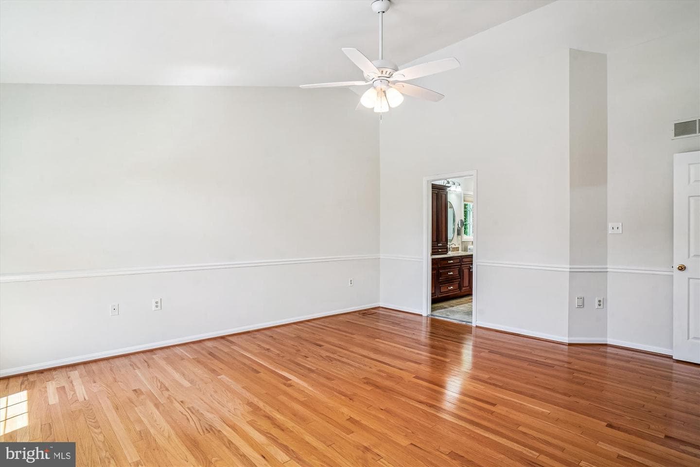 1406 Copper Beech Ct photo 32