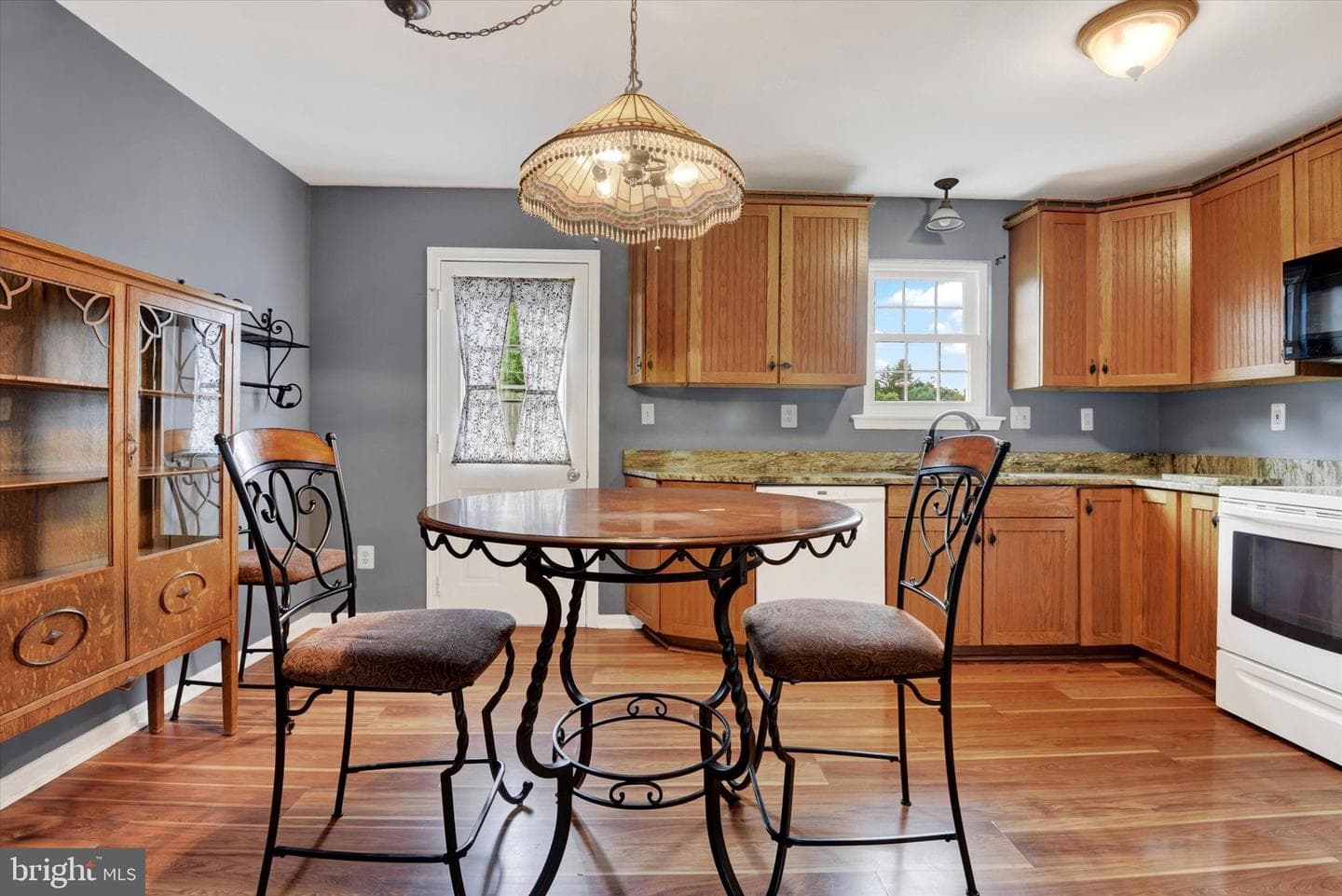 1145 Caton Road photo 5