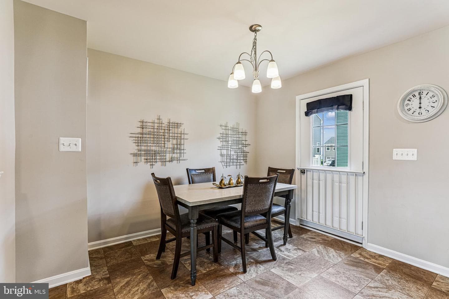 112 Gantry Road photo 10
