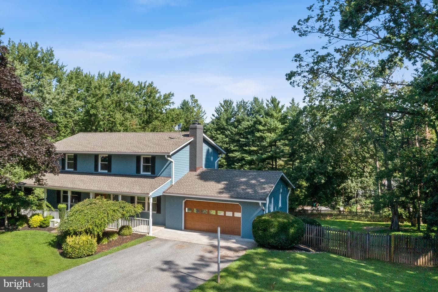 712 Lee Avenue photo 3