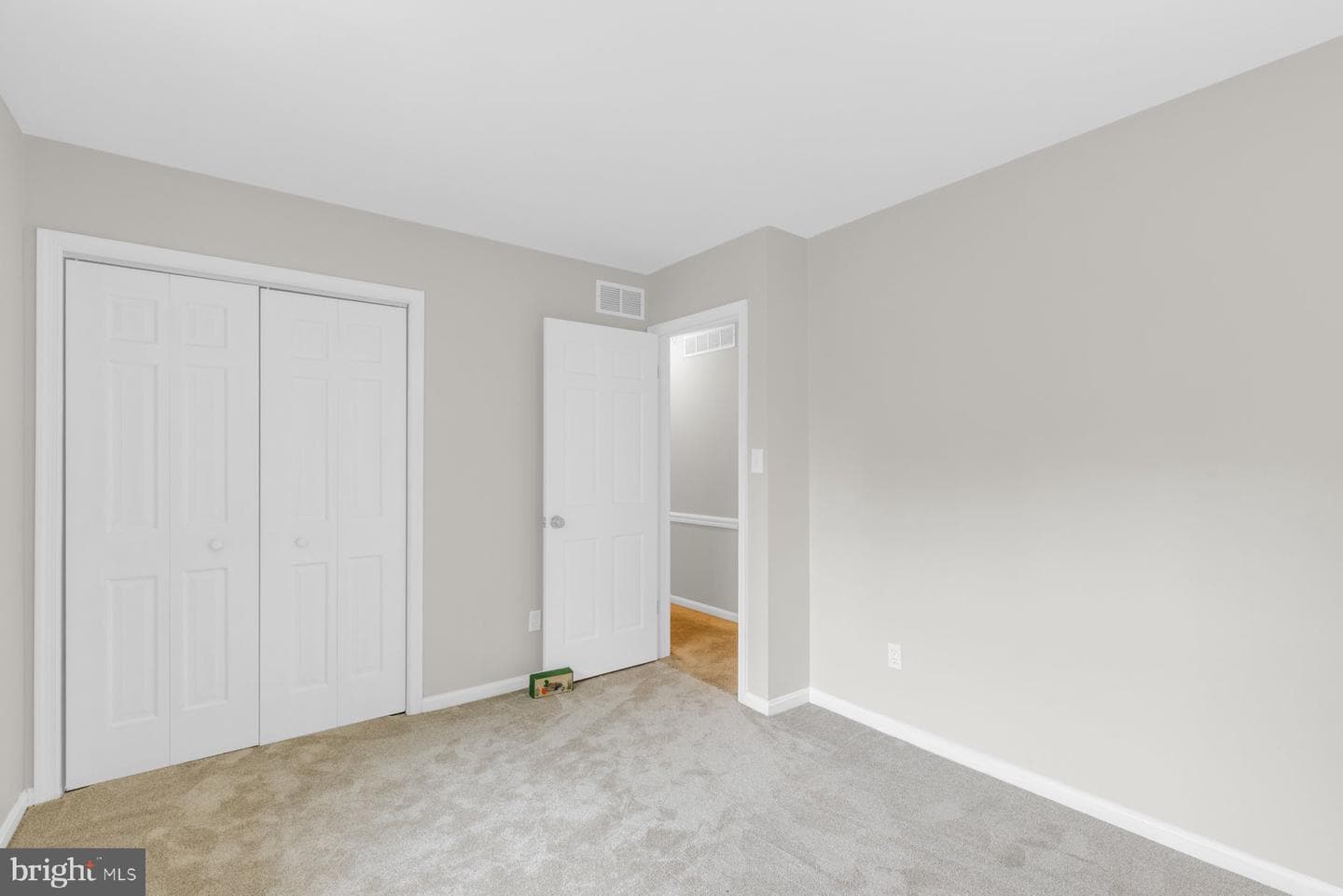 712 Lee Avenue photo 31
