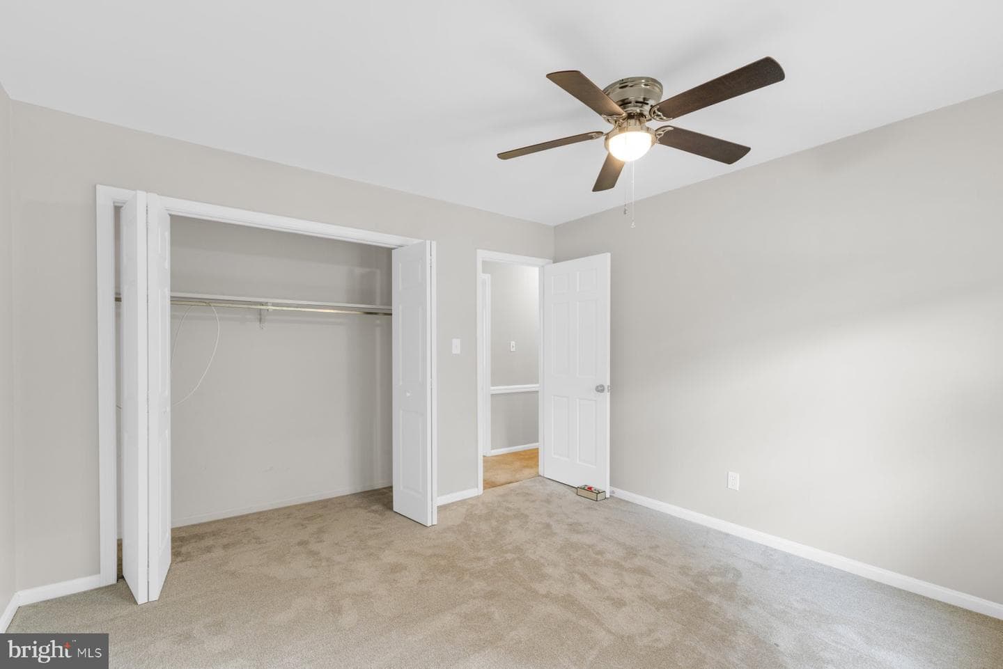712 Lee Avenue photo 32