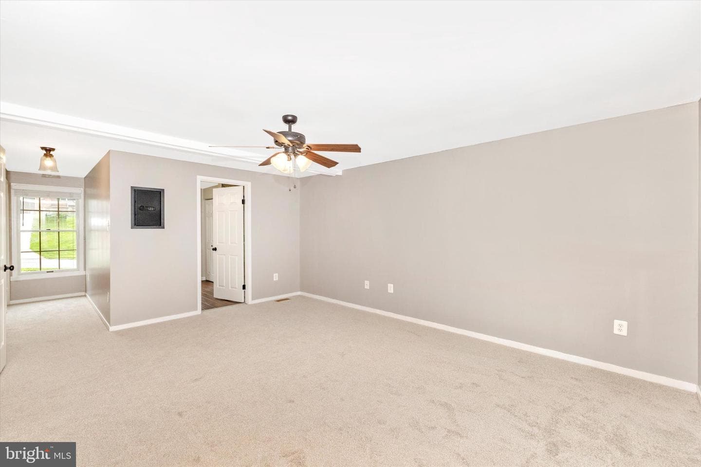 5606 Manor Drive photo 20