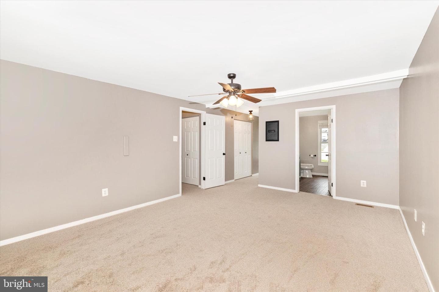 5606 Manor Drive photo 21