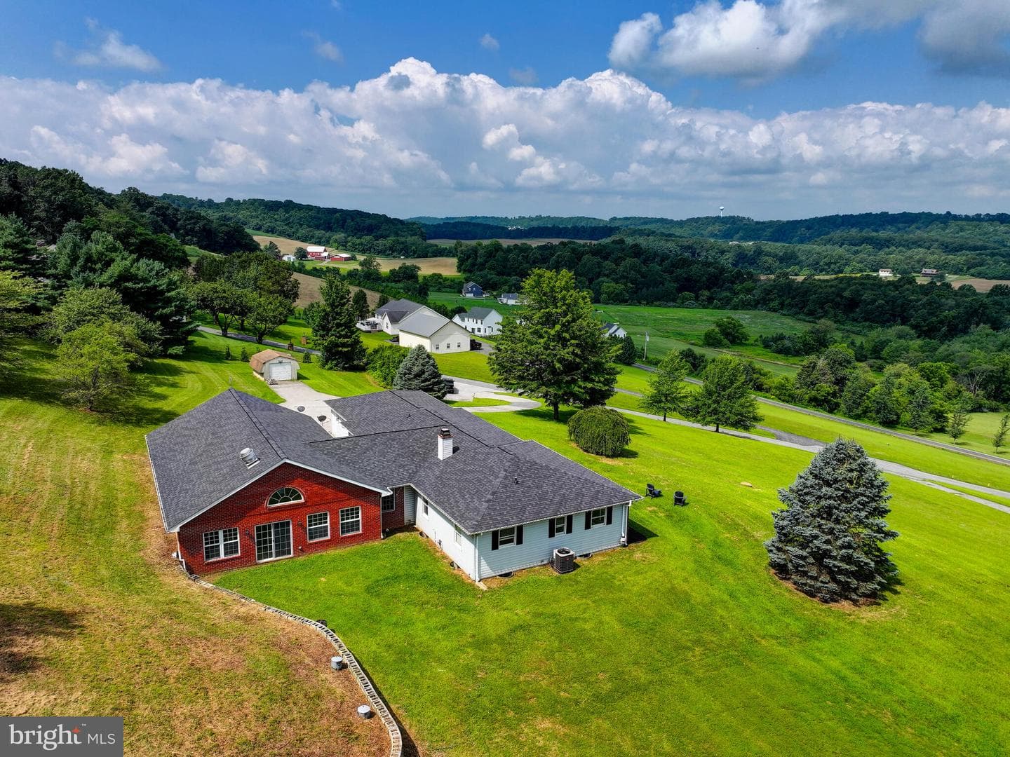 3799 Brothers Delight Drive photo 2