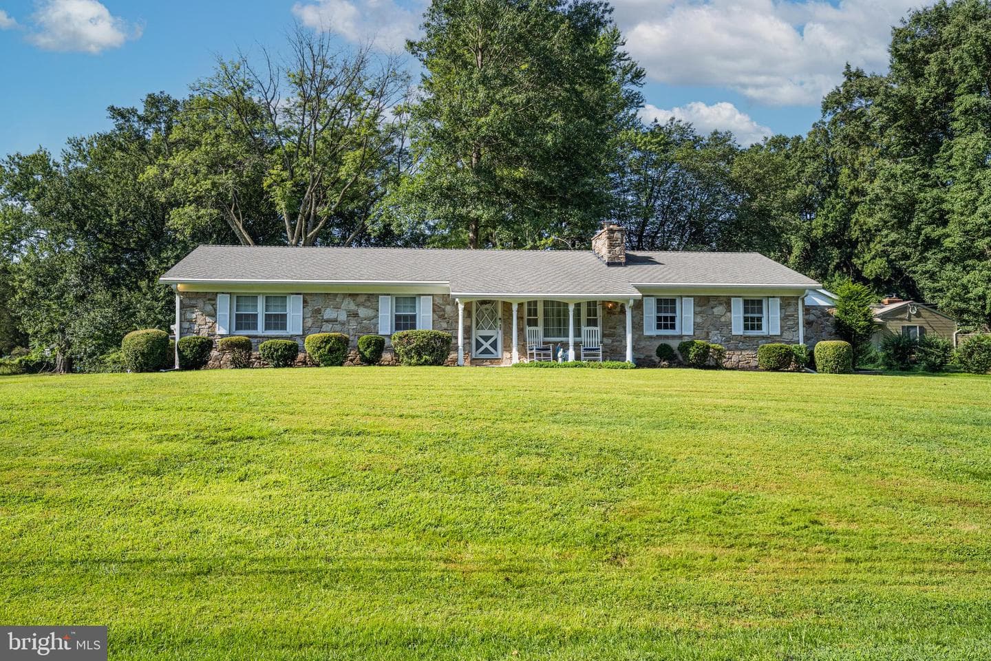 5813 Melville Road photo 3