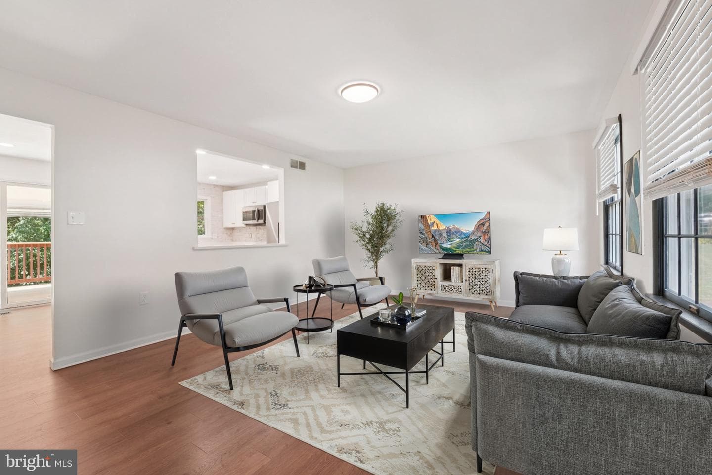 7258 Pommel Drive photo 5