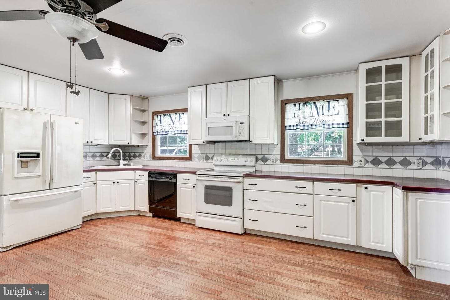 112 E Nicodemus Road photo 9