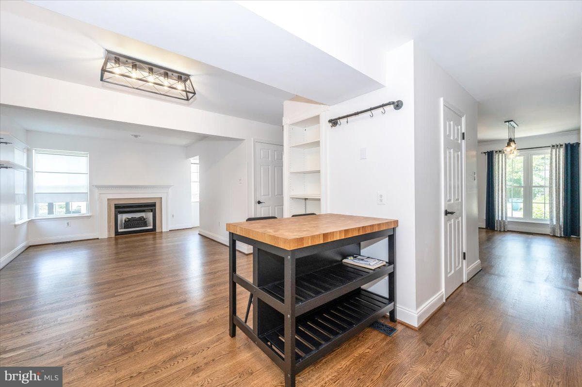 6301 White Cedar Court photo 14