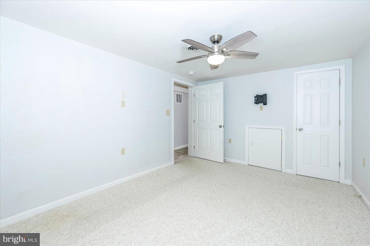 6301 White Cedar Court photo 42