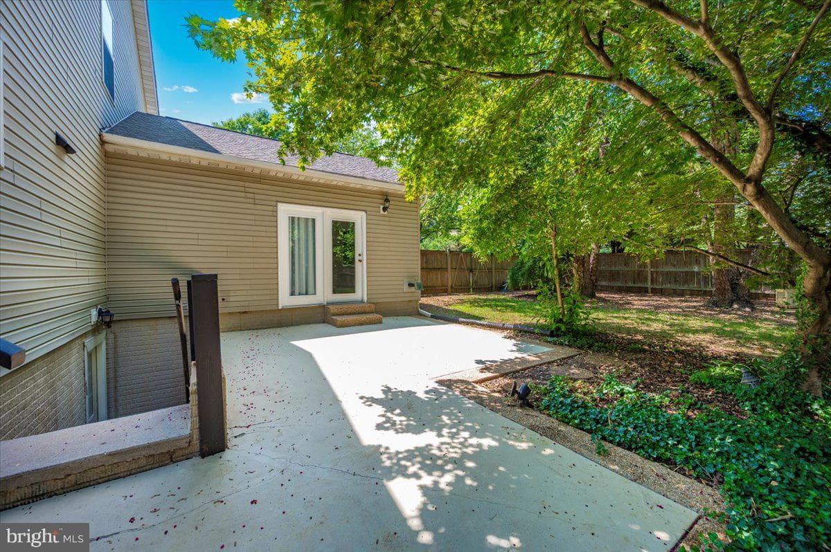 6301 White Cedar Court photo 52