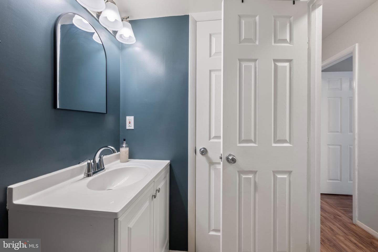 1000 Scarlet Oak Court #3c photo 17
