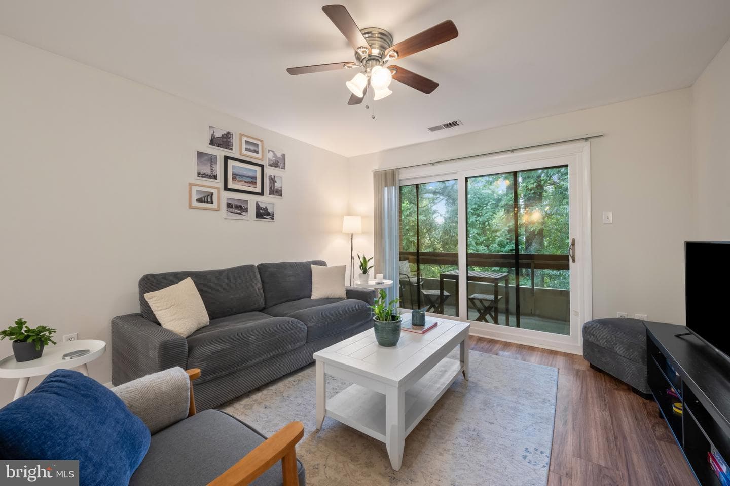 1000 Scarlet Oak Court #3c photo 2